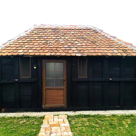 Tatil parkı Jezero - Drvene Kucice Na Privatnom Jezeru *