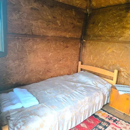 Jezero - Drvene Kucice Na Privatnom Jezeru Šabac